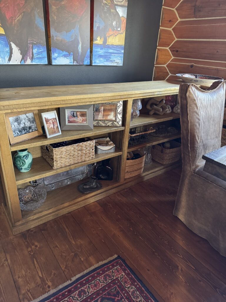 Organized shelving in a new home